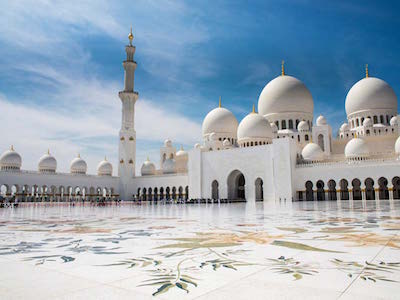 Cheap flights from Muscat to Abu Dhabi with Intersky Luftfahrt