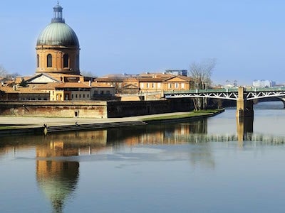 Cheap flights from {var.secondOriginCityName} to Toulouse with Air France
