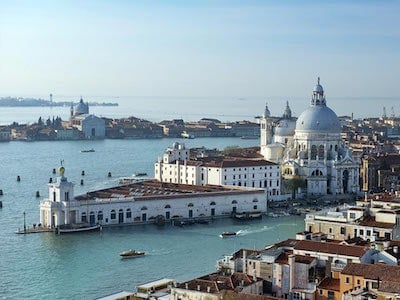 Flights from Amsterdam to Venice with Easyjet